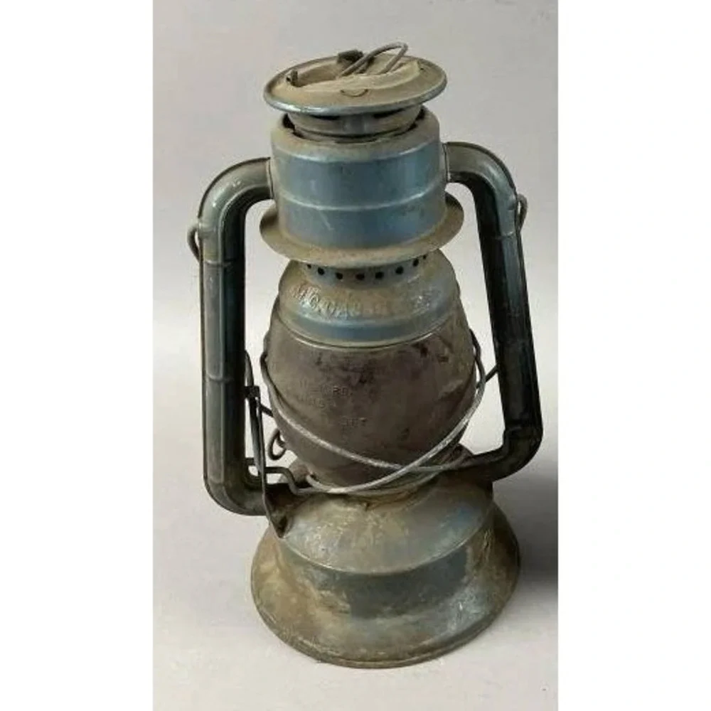 Vintage Dietz Syracuse NY USA Cold Blast Kerosene Lantern Blue Tin Oil Lamp